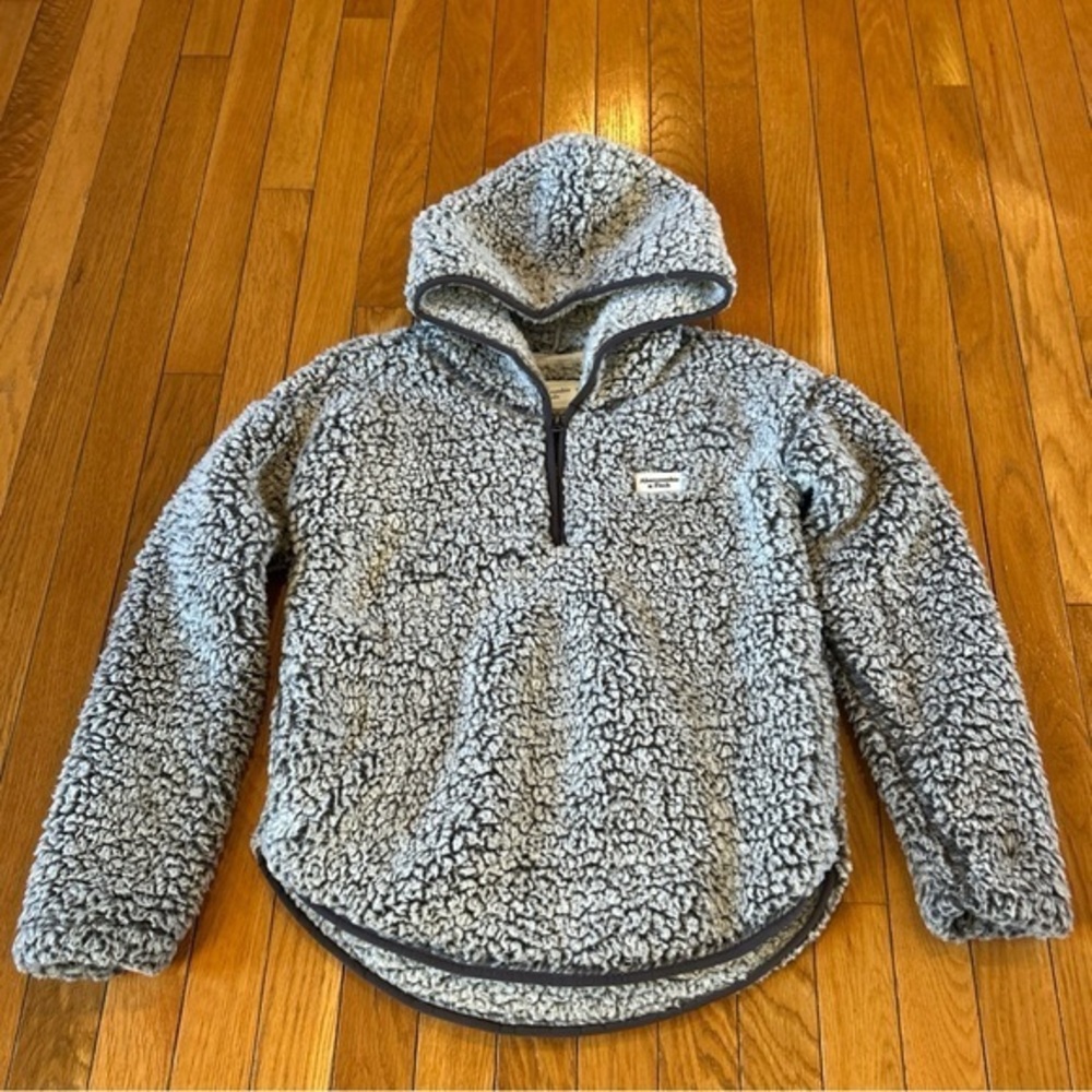 Abercrombie Kids Hoodie Girls 13/14 Gray Warm Fluffy Sherpa 1/4 Zip Long Sleeve